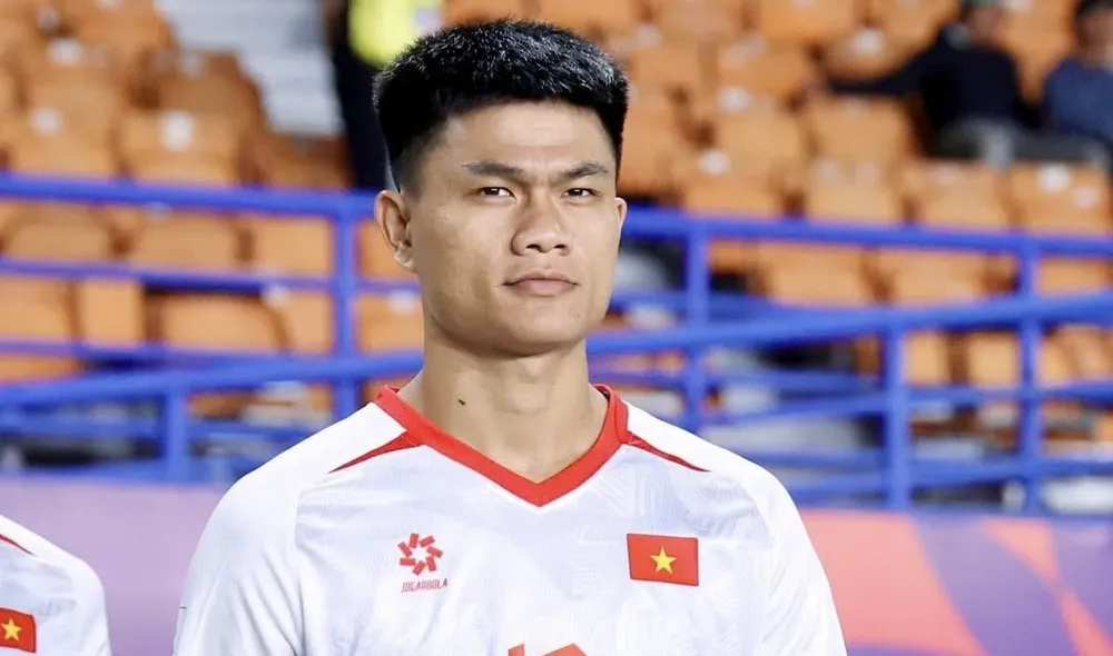 Đội tuyển Việt Nam chia buồn cùng gia đình tiền đạo Phạm Gia Hưng. ẢNH: NHẬT ĐOÀN 