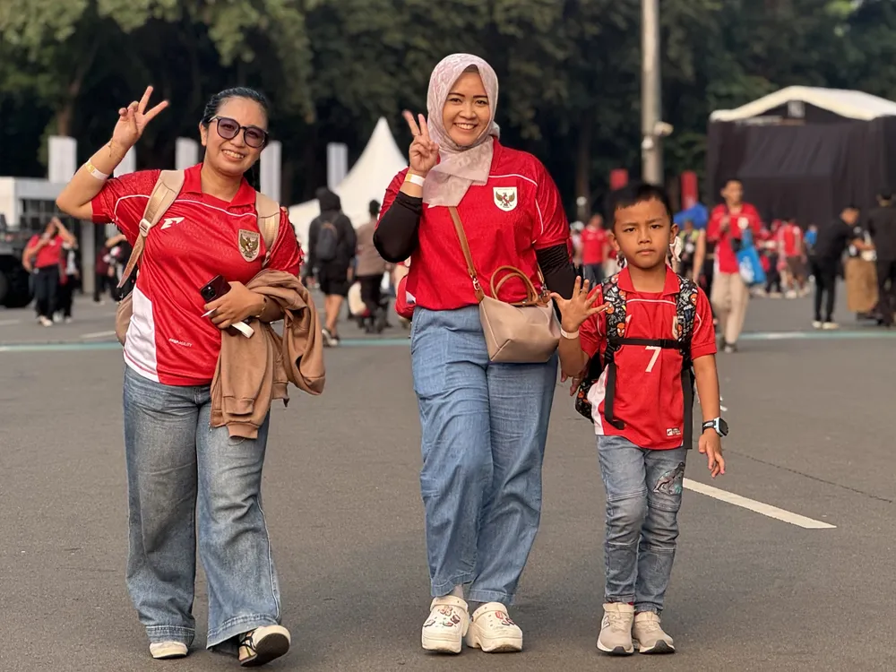Các CĐV Indonesia háo hức chờ chung kết. ẢNH: TÂM HÀ