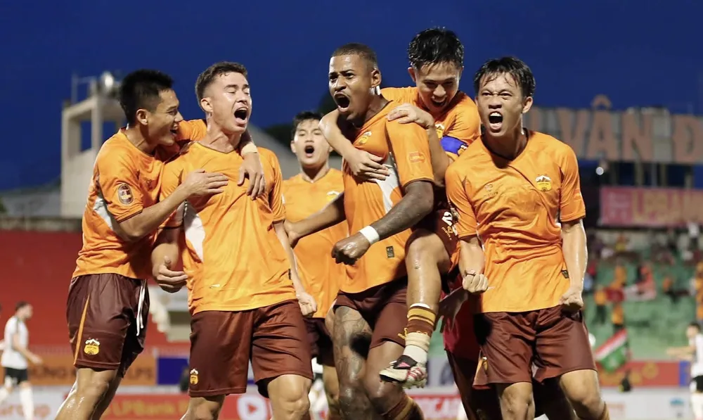 HAGL thắng trận đầu tiên tại V-League 2026-2027. ẢNH: MINH TRẦN 