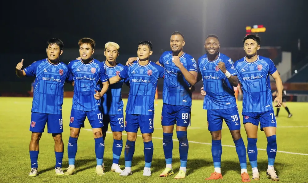 Niềm vui chiến thắng của các cầu thủ Becamex TPHCM. ẢNH: BECAMEX TPHCM FC 