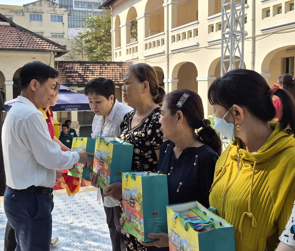 “左关情义——喜迎丙午新春”活动。