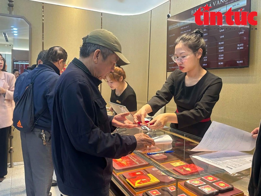 财神诞前夕国内金价全面上涨。