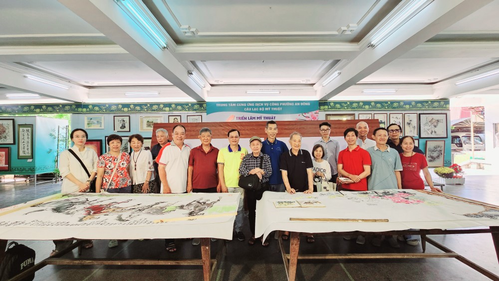 安东坊美术俱乐部合绘喜迎元宵节。