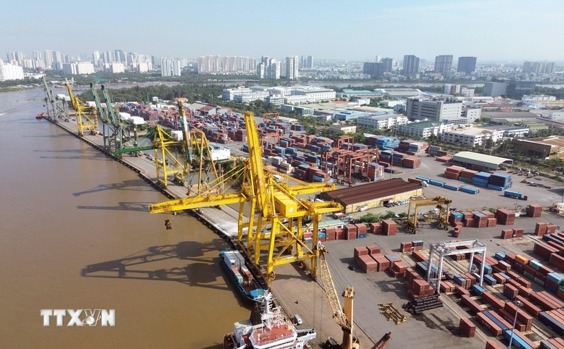 西贡港股份公司的新顺港。