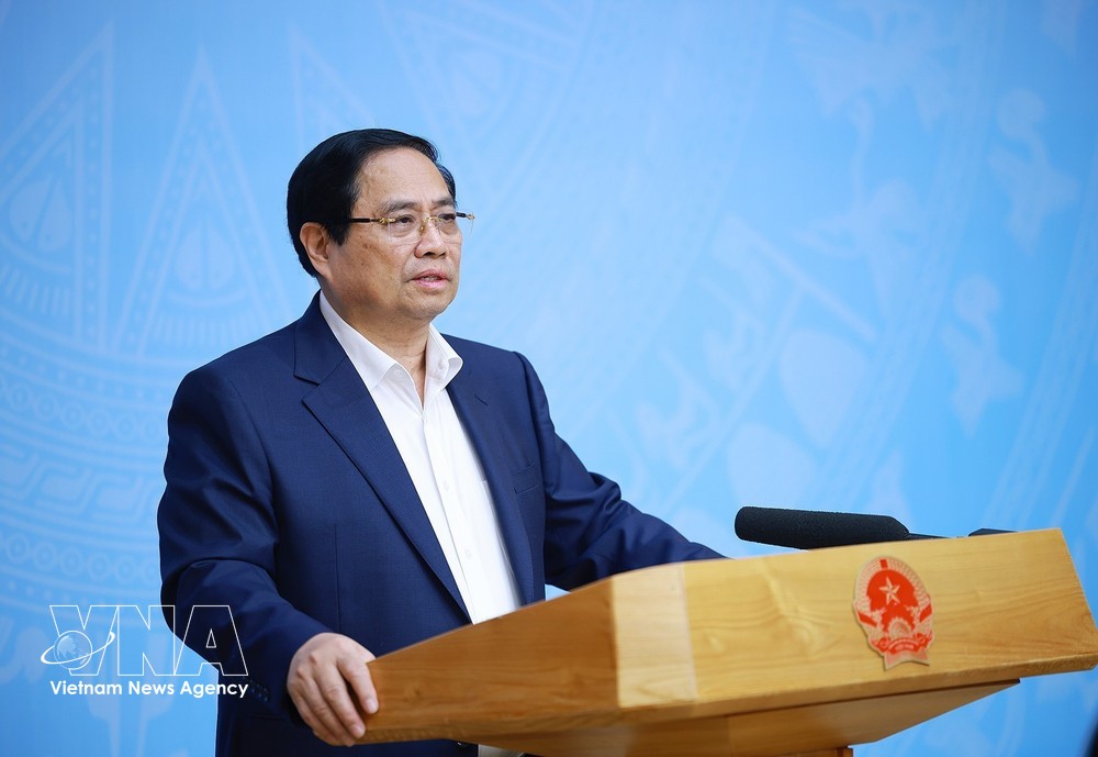 越南政府总理范明政11日上午主持召开关于世界"银发经济"发展及越南政策战略适应的会议。