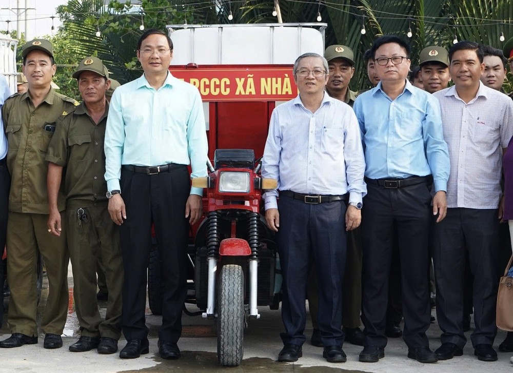 芽皮乡各村已成立103支消防队。