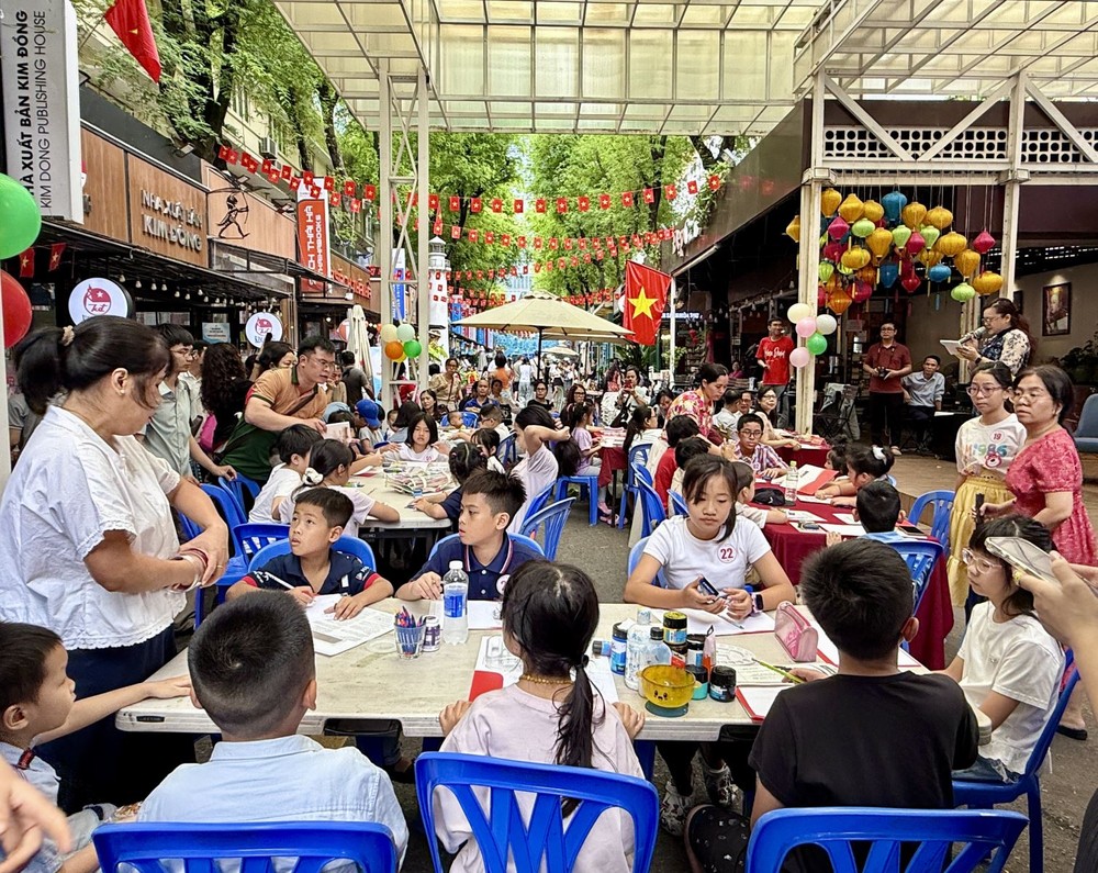  6月份，胡志明市书香街将举办多项阅读文化体验活动，供少年儿童参与。
