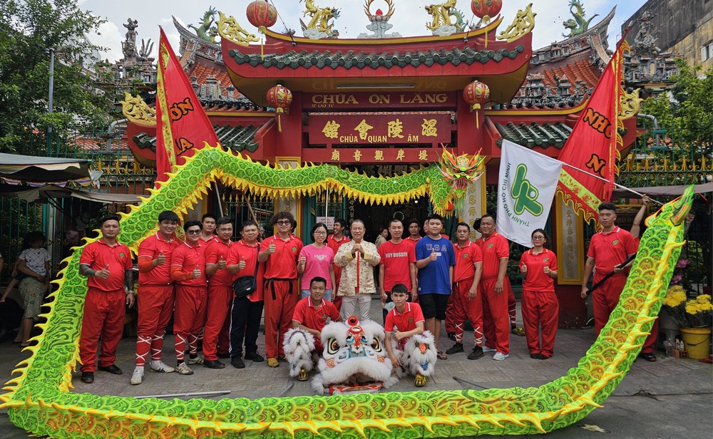 仁义堂前往温陵会馆（观音庙）举行传统祈福启运仪式合照。