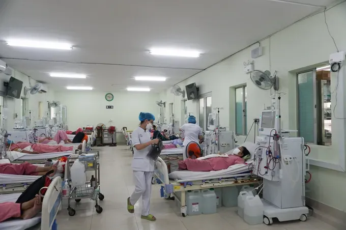 在胡志明市大水镬医院接受血液透析治疗的患者。