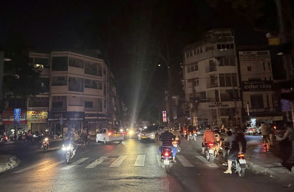 7月31日晚上，市中心区多个坊大范围停电 。