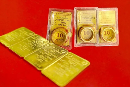 国内各品牌金戒指价格也同步大幅上调。