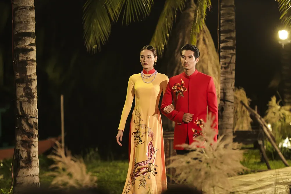 Trương Thị May hóa "cụ bà đẹp nhất thế giới" trong show diễn thời trang áo dài ảnh 8