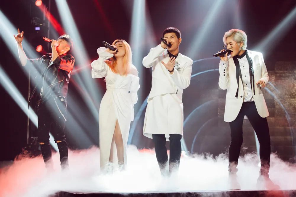 Ca sĩ Lam Trường và Noo Phước Thịnh lần đầu tiên kết hợp trên sân khấu Làn sóng xanh Next Step ảnh 2