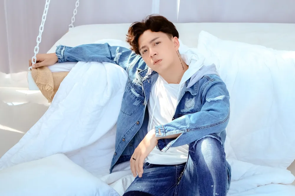 Đàm Vĩnh Hưng, Đông Nhi, Ngô Kiến Huy, Bảo Anh, Đức Phúc… đổ bộ Làn sóng xanh Next Step ảnh 4