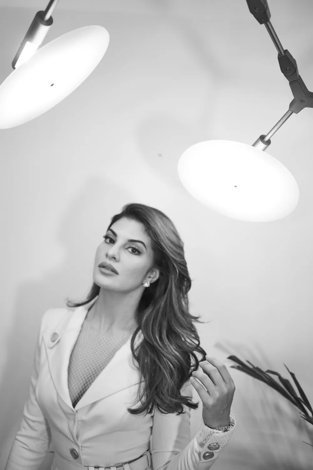 Minh tinh nổi tiếng Bollywood diện thiết kế của Công Trí  ảnh 1