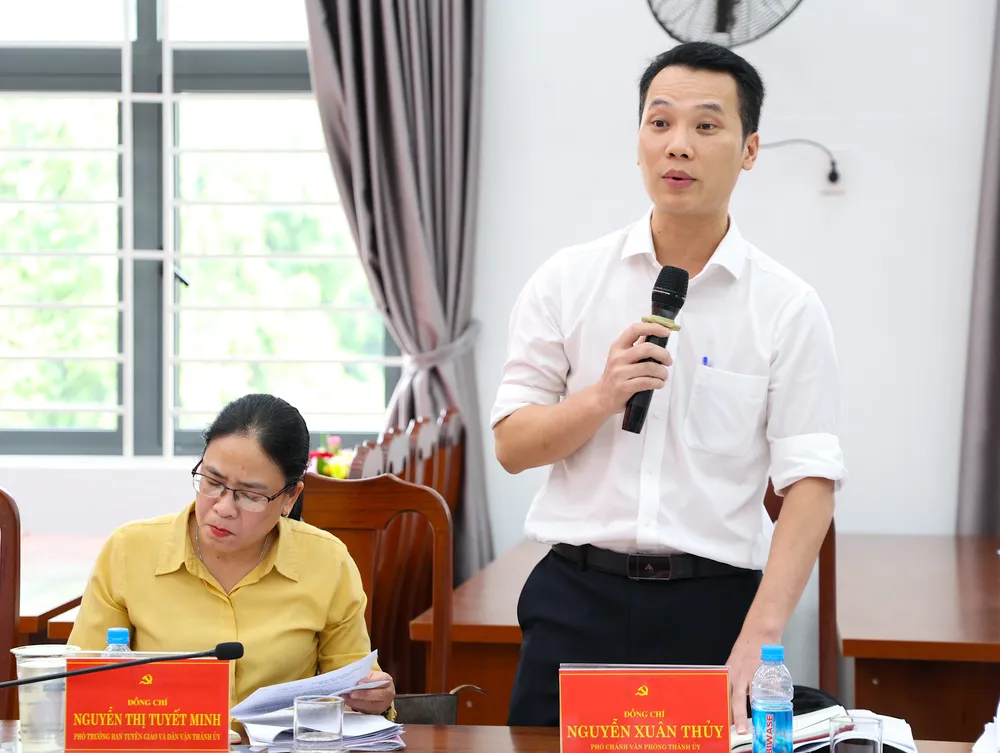 doan-cong-tac-dong-chi-van-thi-bach-tuyet-lethoa-h4.JPG
