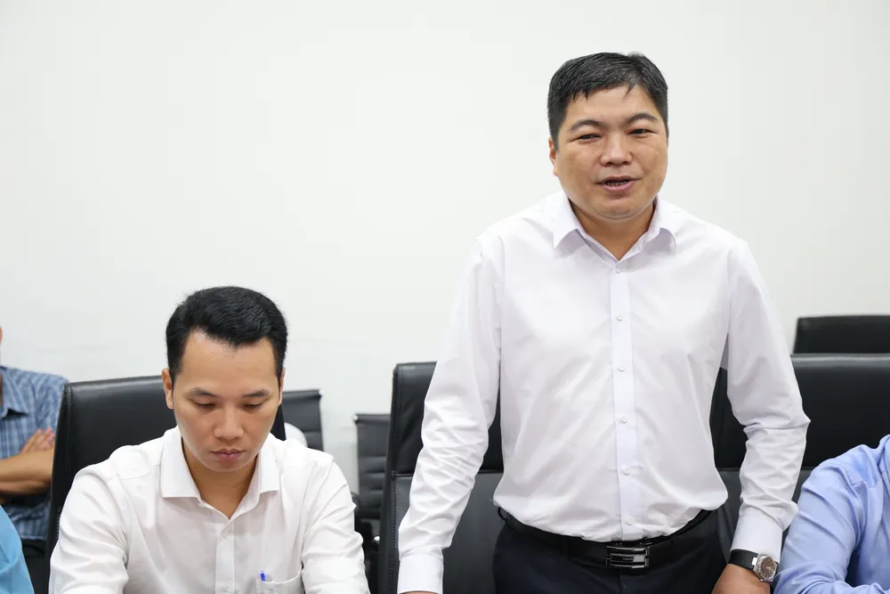 doan-cong-tac-pho-bi-thu-thanh-uy-tphcm-van-thi-bach-tuyet-4-lethoa.JPG