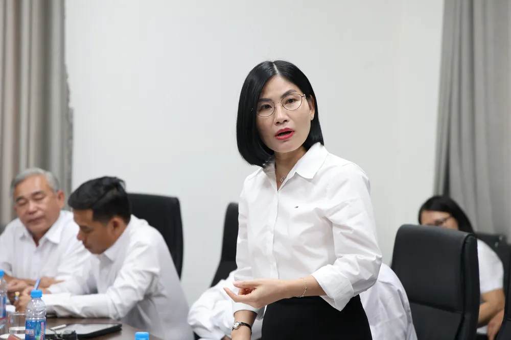 doan-cong-tac-pho-bi-thu-thanh-uy-tphcm-van-thi-bach-tuyet-6-lethoa.JPG