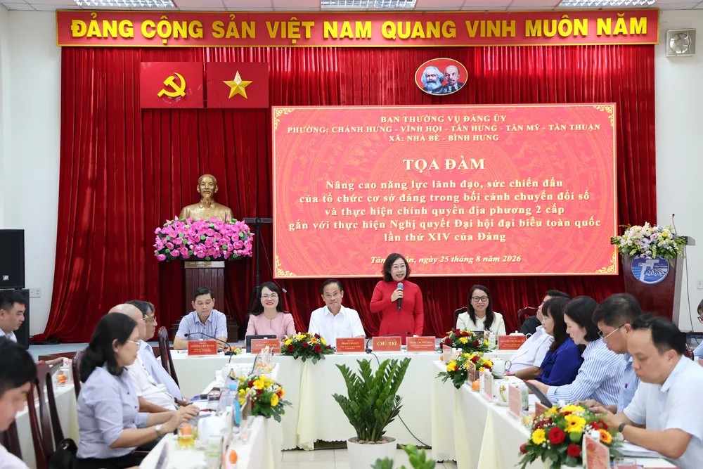 toa-dam-lien-phung-lethoa-1.JPG
