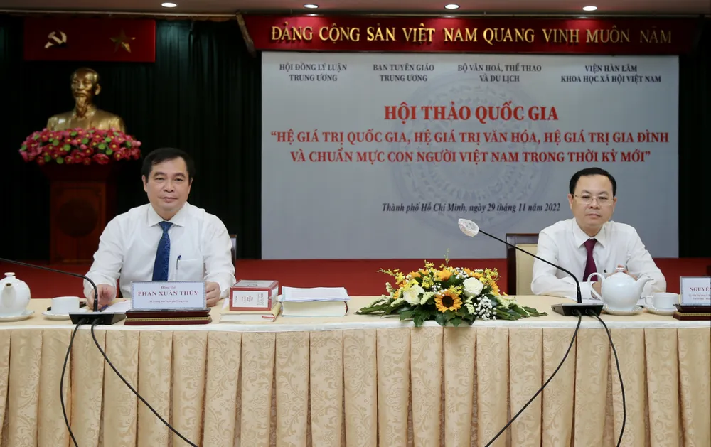 Những hệ giá trị tốt đẹp được phổ biến sẽ giúp xã hội phát triển bền vững và phồn vinh ảnh 1