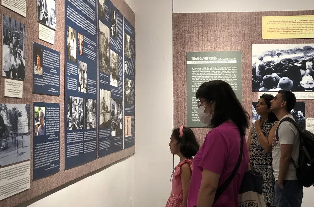 Trưng bày chuyên đề “Điện Biên Phủ trên không” - 50 năm nhìn lại ảnh 4