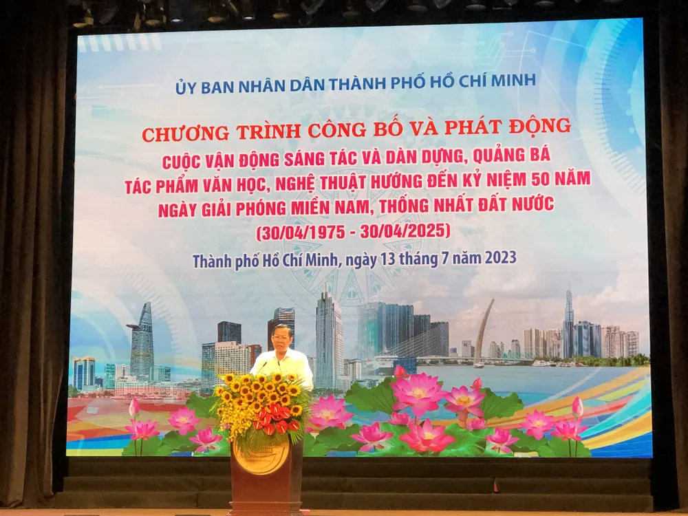 Đồng chí Phan Văn Mãi, Ủy viên Trung ương Đảng, Phó Bí thư Thường trực Thành ủy, Chủ tịch UBND TPHCM phát biểu tại lễ công bố