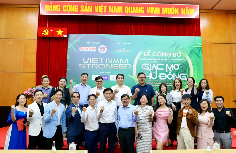 Lễ công bố chương trình nghệ thuật truyền cảm hứng "Viet Nam Stronger" - mùa đầu tiên, chủ đề "Giấc mơ Phù Đổng". Ảnh: DŨNG PHƯƠNG Lễ công bố chương trình nghệ thuật truyền cảm hứng "Viet Nam Stronger" - mùa đầu tiên, chủ đề "Giấc mơ Phù Đổng". Ảnh: DŨNG PHƯƠNG