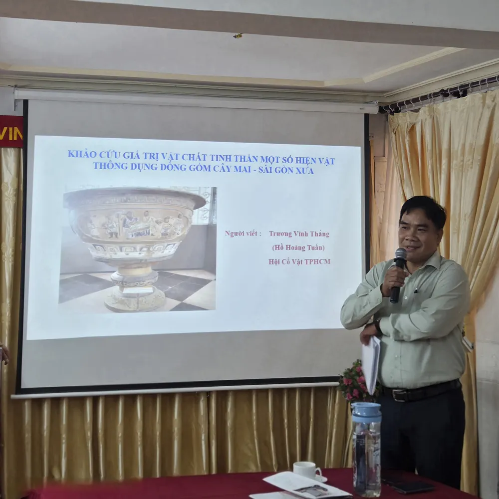 Nhà sưu tập Hồ Hoàng Tuấn (Trương Vĩnh Thắng) .jpg