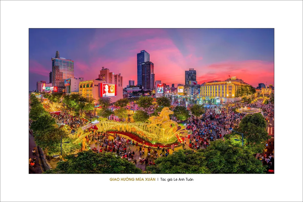01 huy chuong vang.jpg