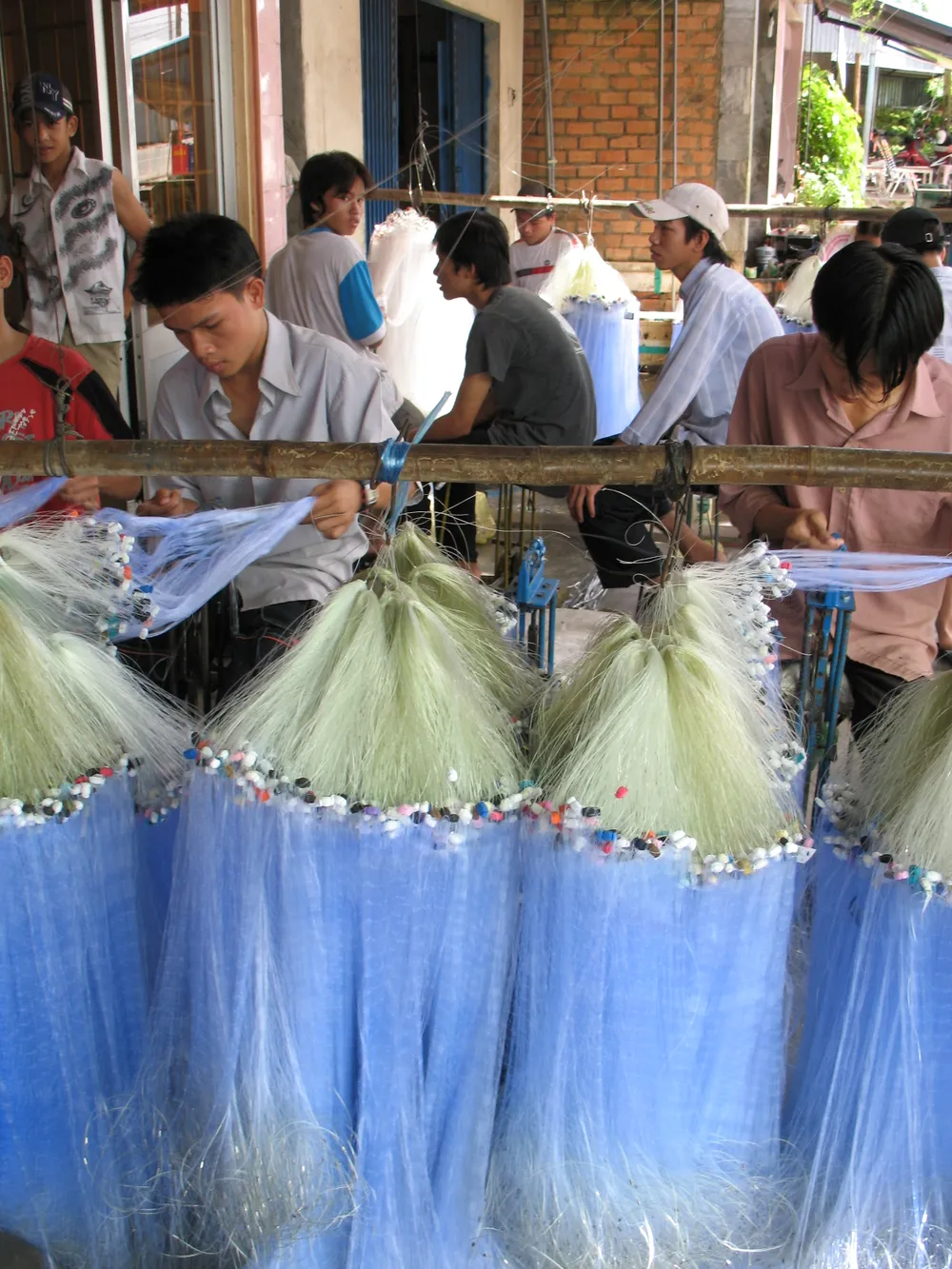 Nước lên nhanh, lũ sắp đạt ngưỡng báo động 2 ảnh 2