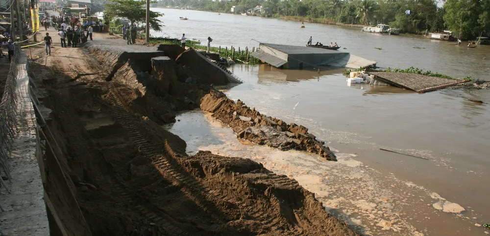 ĐBSCL nỗ lực “tự cứu mình trước khi trời cứu” ảnh 1