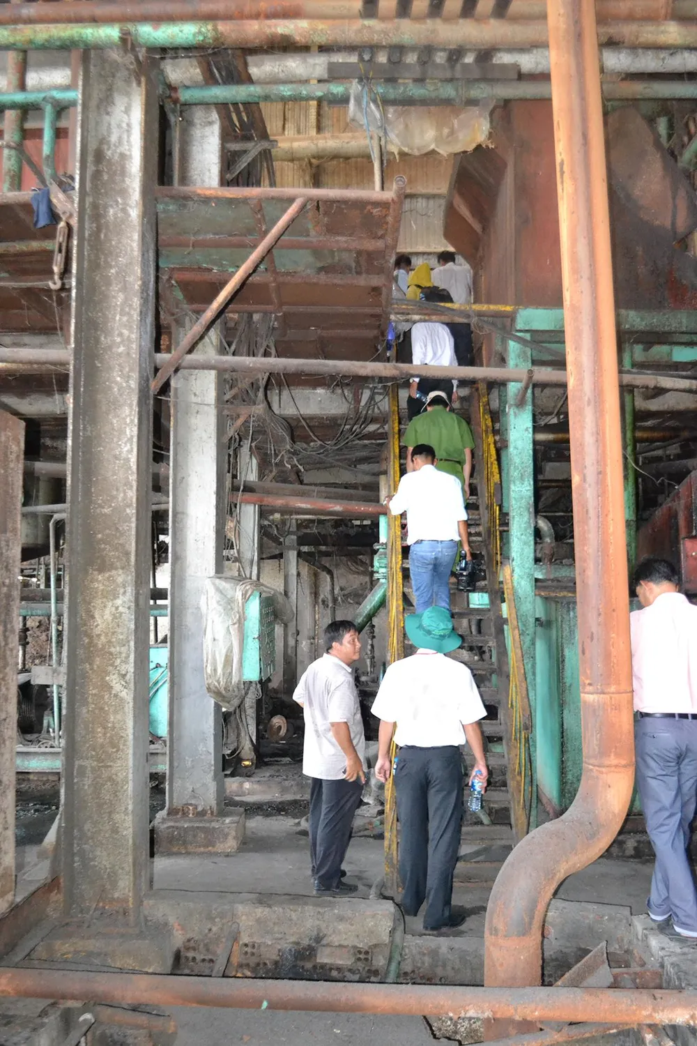 Vụ dòng nước đen ở Hậu Giang: Tuần này sẽ công bố nguyên nhân ảnh 4