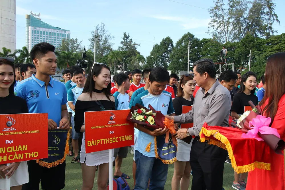 10 cơ quan báo chí tham dự Giải Bóng đá Báo chí ĐBSCL 2019 ảnh 1