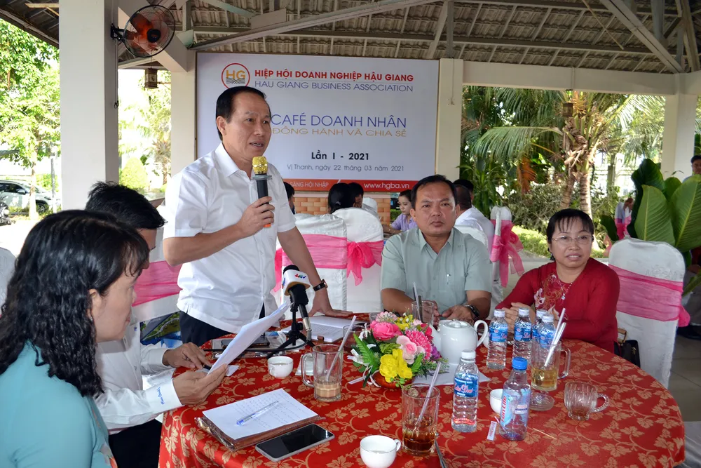 Ly cà phê doanh nhân - kênh thông tin kết nối chính quyền và doanh nghiệp ảnh 1