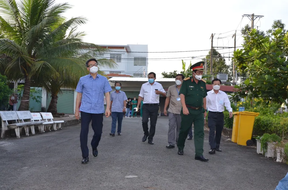 Phó Thủ tướng Vũ Đức Đam: Hậu Giang cần tận dụng thời gian để xây dựng “vùng xanh” an toàn trước dịch Covid-19 ảnh 1