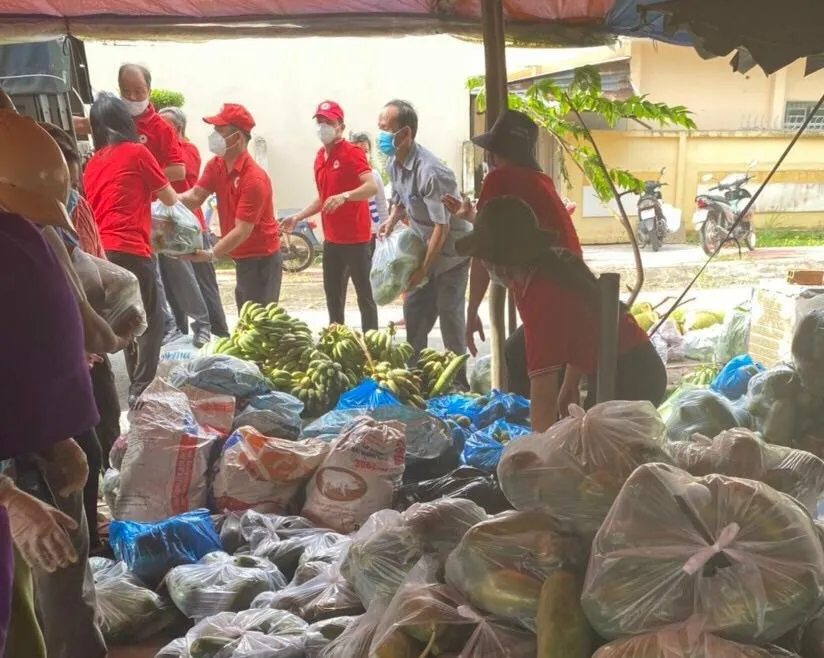 Hơn 9.000 tấn nông sản ở Hậu Giang đến kỳ thu hoạch không có thương lái thu mua