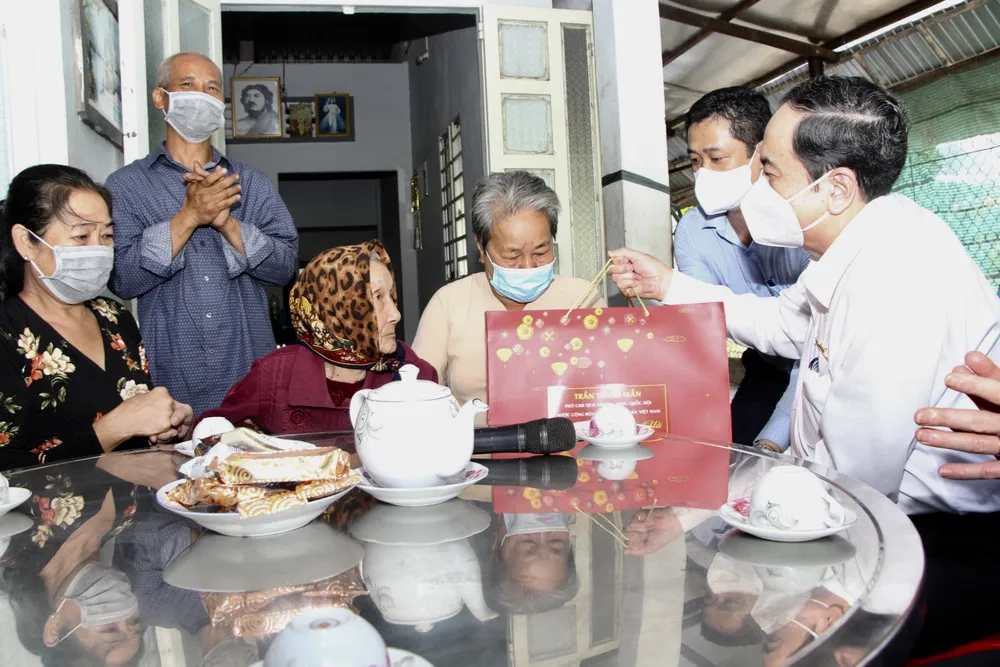 Phó Chủ tịch Thường trực Quốc hội Trần Thanh Mẫn thăm, chúc tết tại Hậu Giang ảnh 1