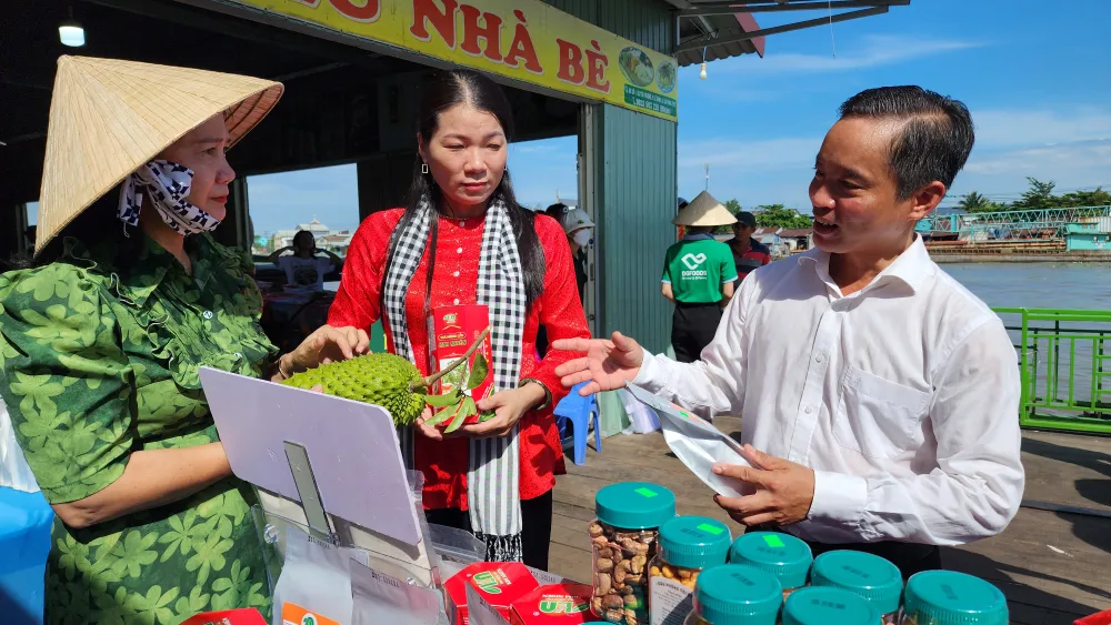 Các sản phẩm OCOP thu hút nhiều du khách