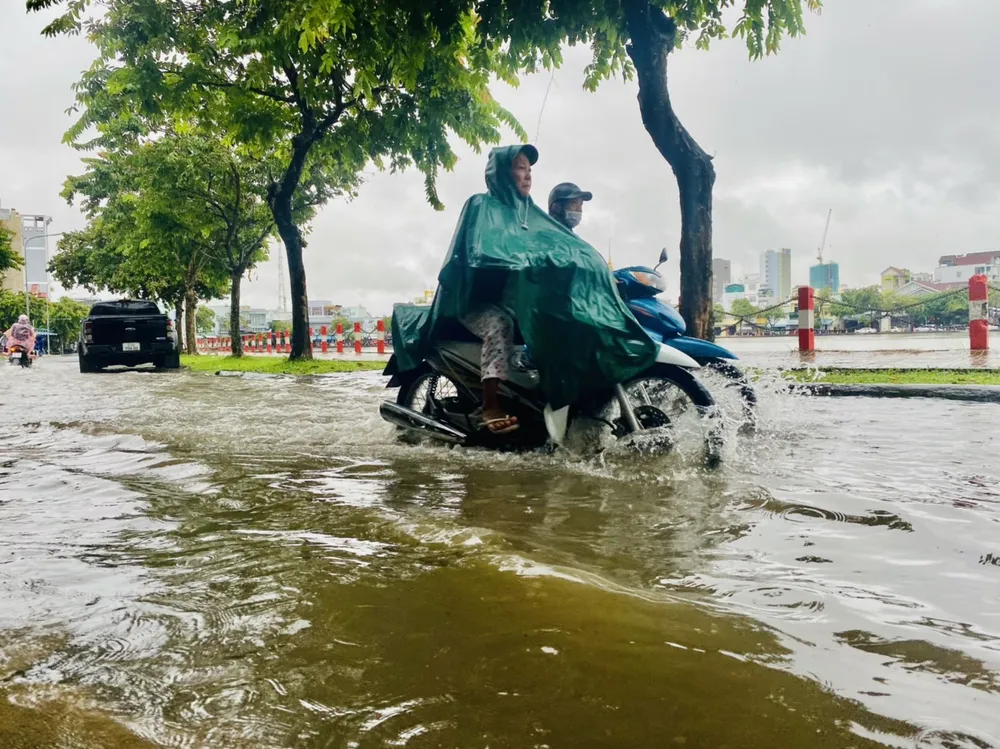 Cần Thơ: Triều cường liên tục dâng cao, nhiều nhà dân bị ngập