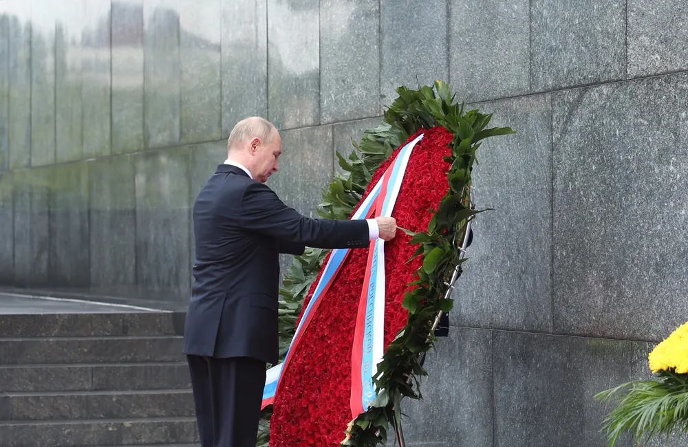 z5557696998489_2373efd2046cc92da7f7a9a0f4177e06 (1).jpg