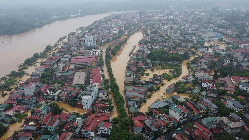 Typhoon Yagi causes severe damage to both lives and property in the Northern provinces.