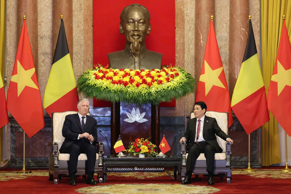 Chủ tịch nước Lương Cường và Nhà Vua Bỉ Philippe hội kiến, sáng 1-4. Ảnh: QUANG PHÚC
