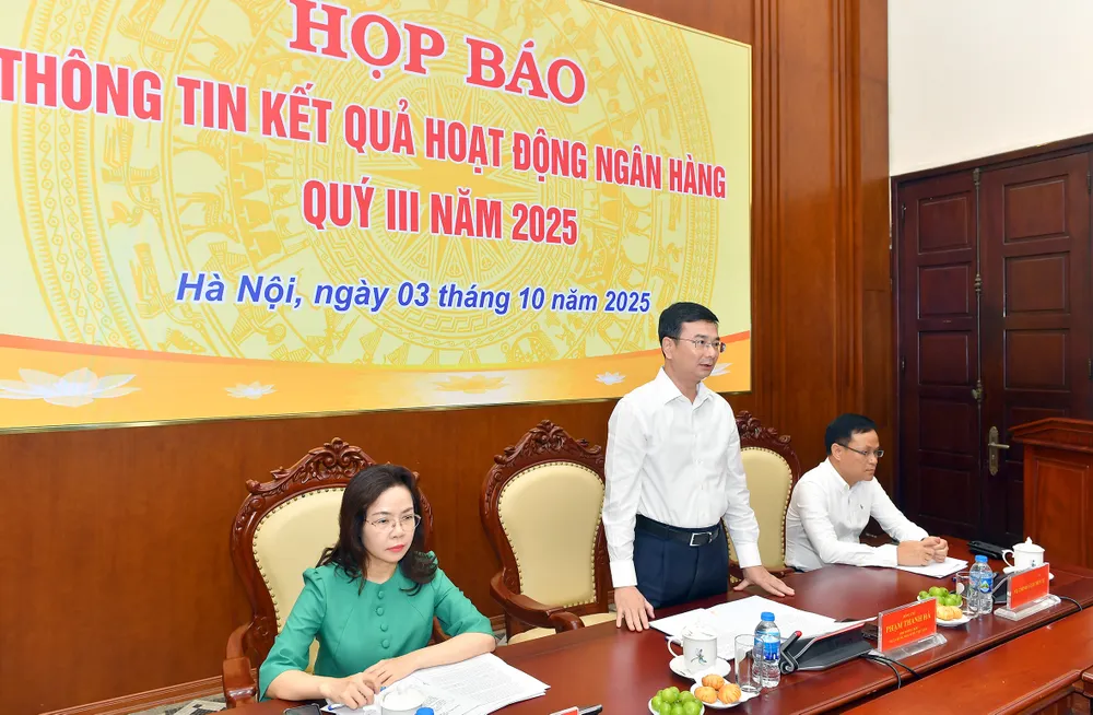 Phó Thống đốc NHNN Phạm Thanh Hà chủ trì cuộc họp báo