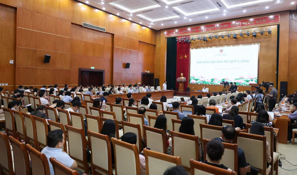 Quang cảnh cuộc họp báo. Ảnh: L.T