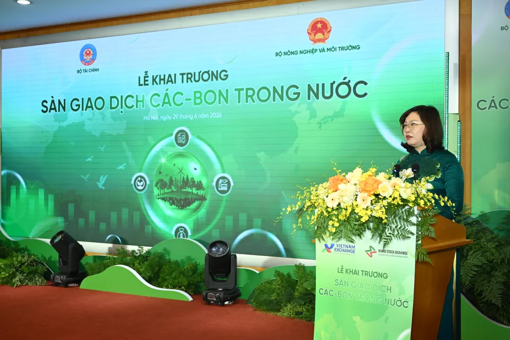 Bà Vũ Thị Chân Phương phát biểu tại sự kiện. Ảnh: HNX