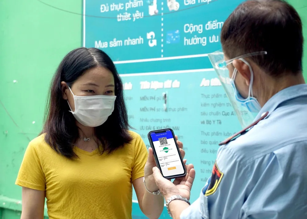 Đẩy nhanh tiến độ cấp “hộ chiếu vaccine” ảnh 1