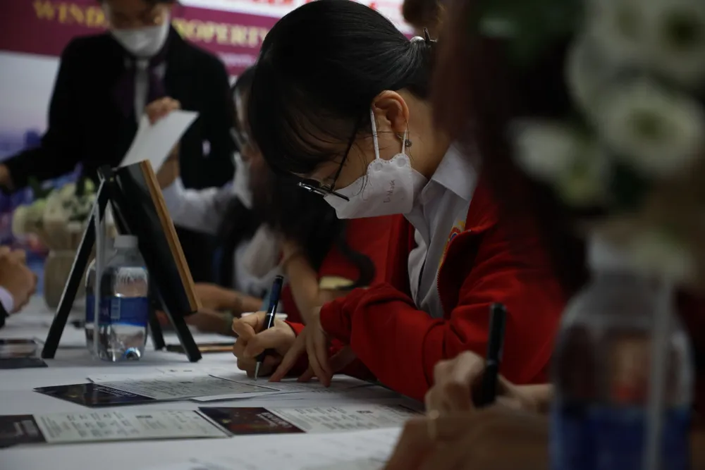 Hết dịch, trường đại học gầy dựng lại sàn việc làm cho sinh viên ảnh 1