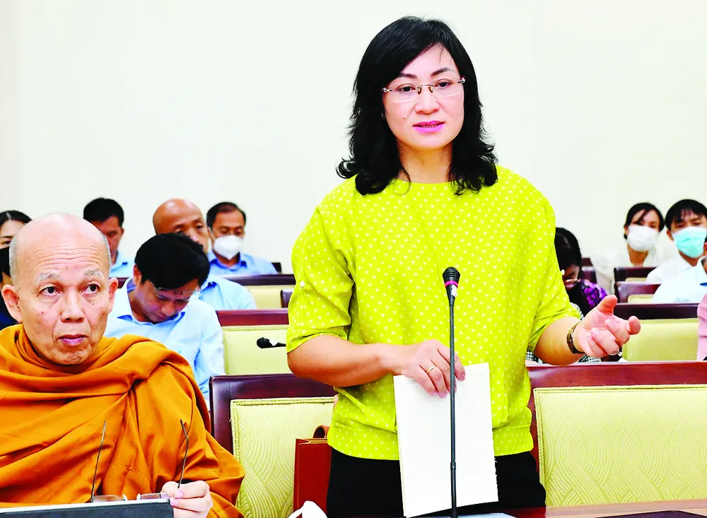 Khai mạc kỳ họp thứ 6 HĐND TPHCM khóa X: Lo lắng tình hình giải ngân vốn đầu tư công thấp ảnh 1