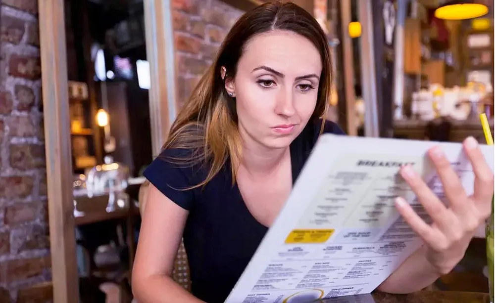 Thực đơn có thêm thông tin về lượng calo và carbon giúp thực khách đưa ra lựa chọn hợp lý