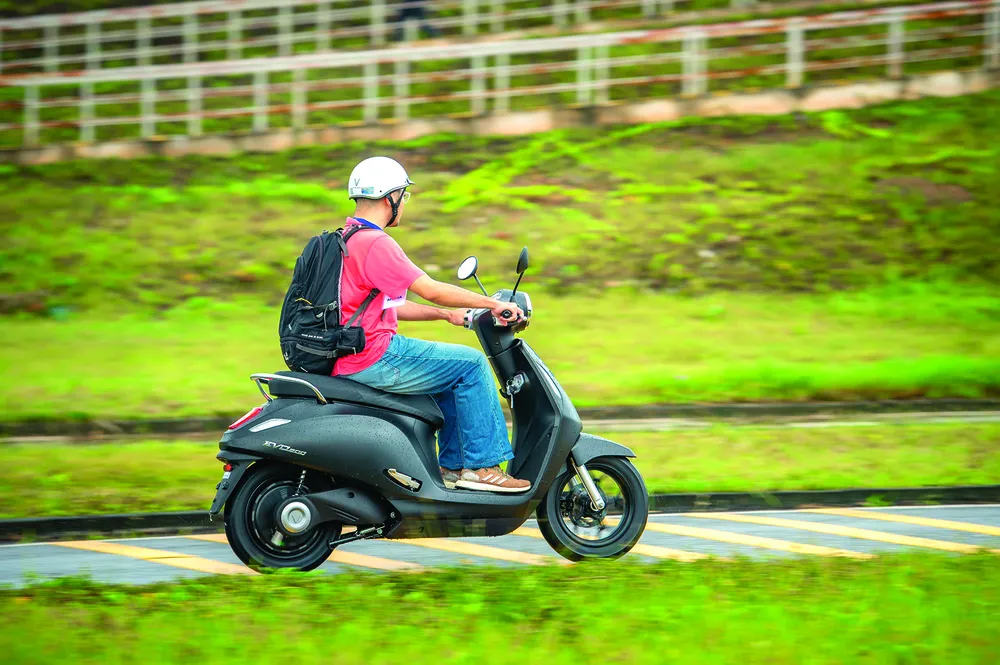 Ưu đãi tới 1/4 giá xe khi đặt cọc sớm VinFast Evo200 ảnh 1